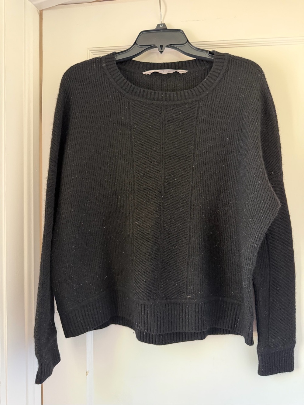 Athleta Black Crewneck Pullover Sweater